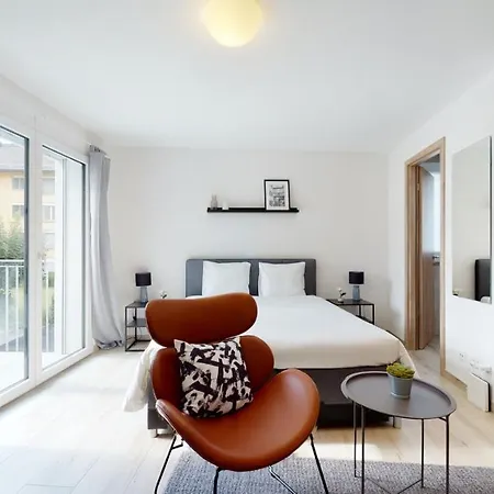 Апартаменты Furnished Studio #101 - Swiss